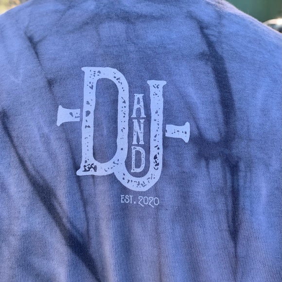 6’ FEET Hand And Cross Bones Tee - Shirt - Picture 6 of 12